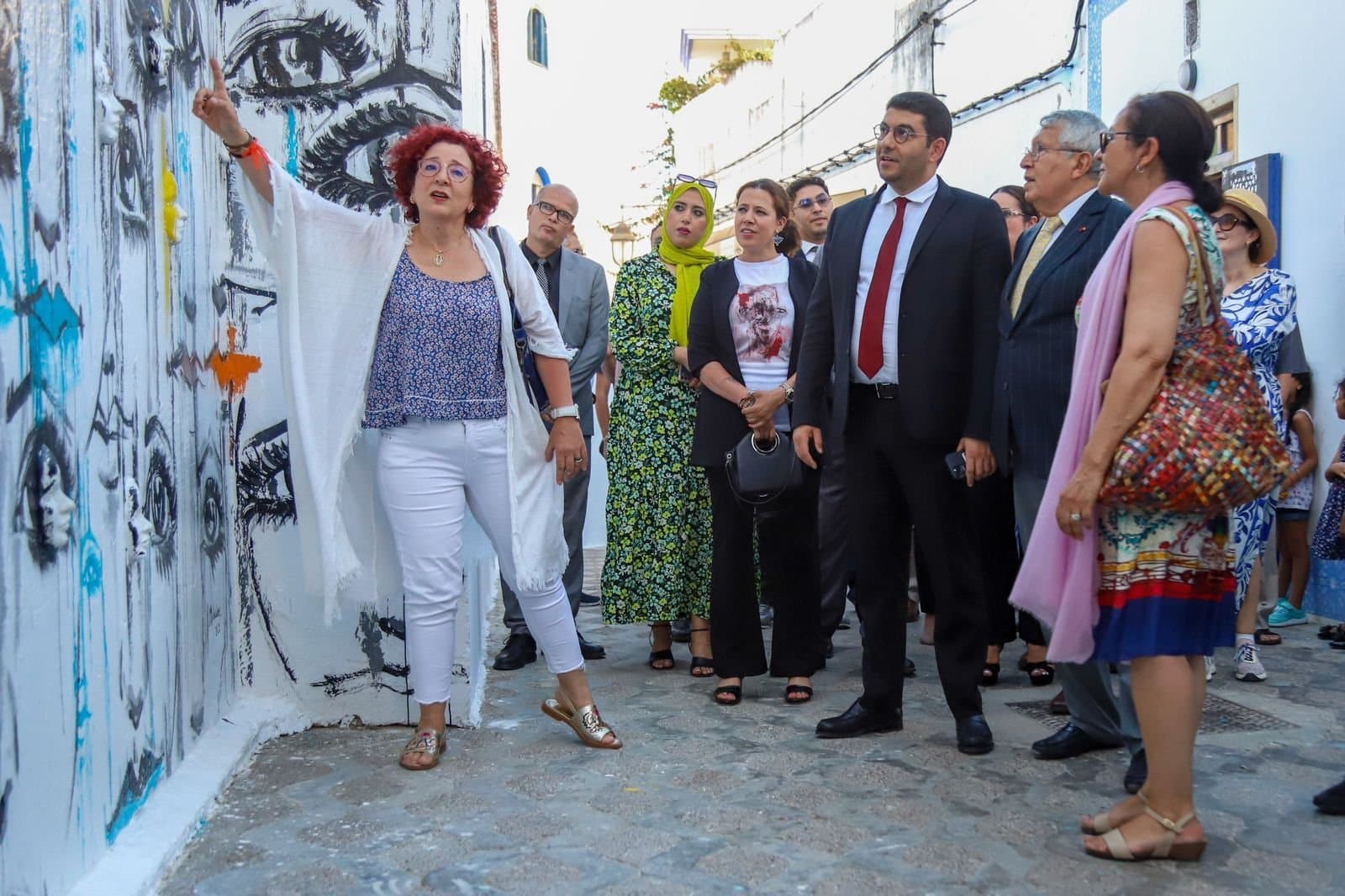 أصيلة…السيد بنسعيد يفتتح فعاليات الدورة الصيفية للموسم الثقافي ويتفقد تجهيزات المخيم الصيفي لأصيلة