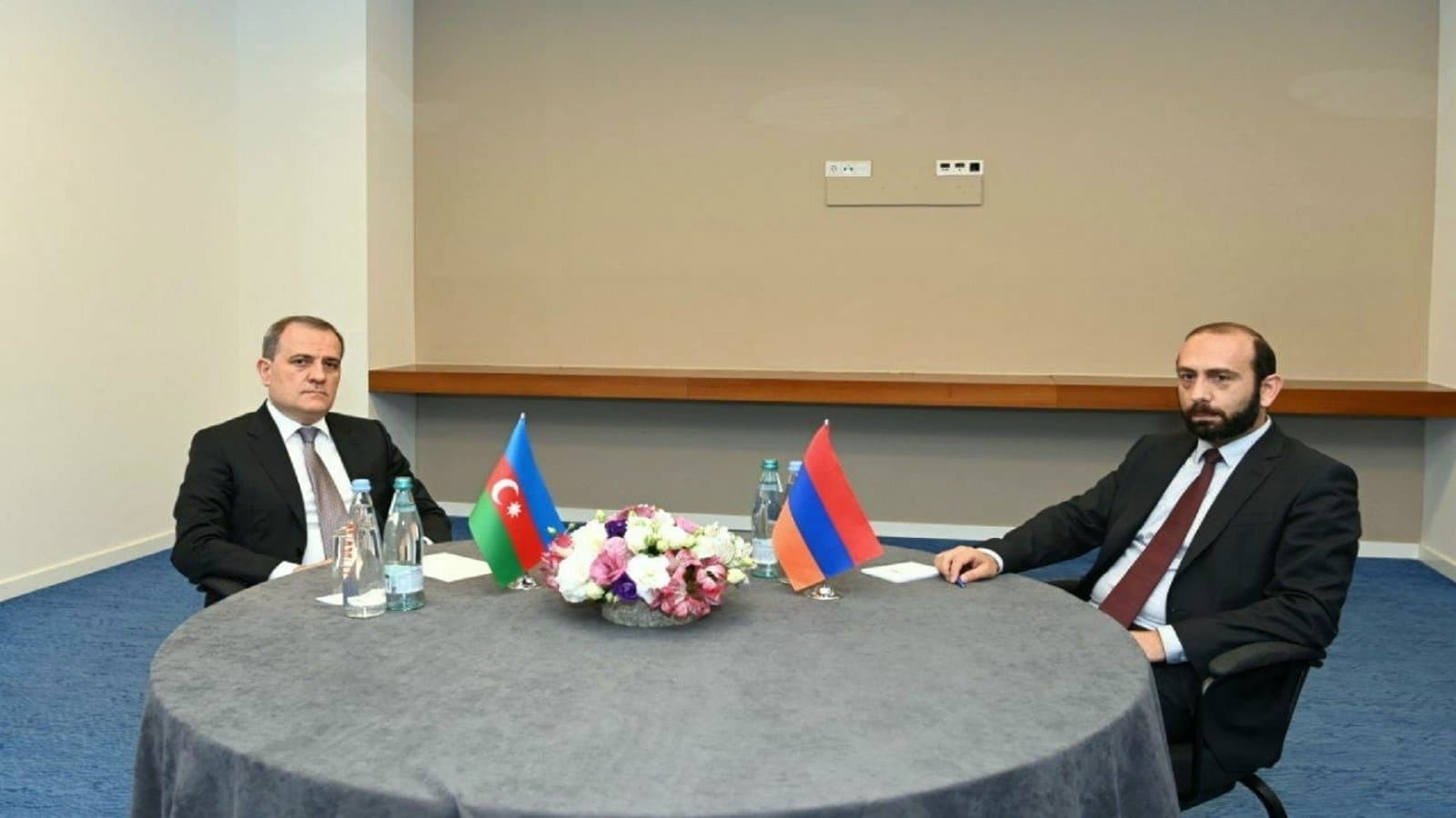 منذ سنة 2020 … محادثات ثنائية بين وزيري خارجية أرمينيا وأذربيجان