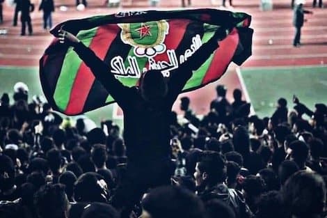 جماهير الجيش تصدح بأهازيج تبهر الحاضرين في مباراة الفريق "العسكري  "  بكأس الكونفدرالية الإفريقية - فيديو