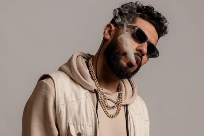 المغني « الغراندي طوطو » يلتحق بجلسة المحاكمة دون محامين