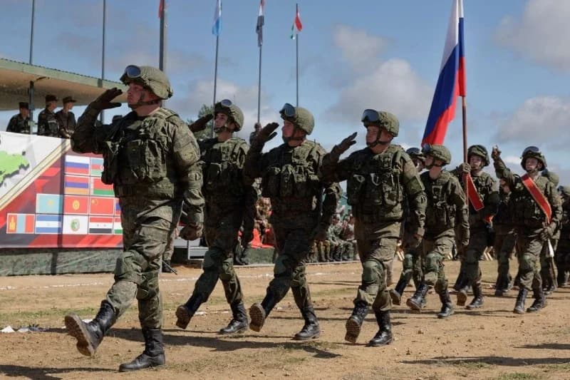 روسيا تعلن انضمام 200 ألف شخص للجيش