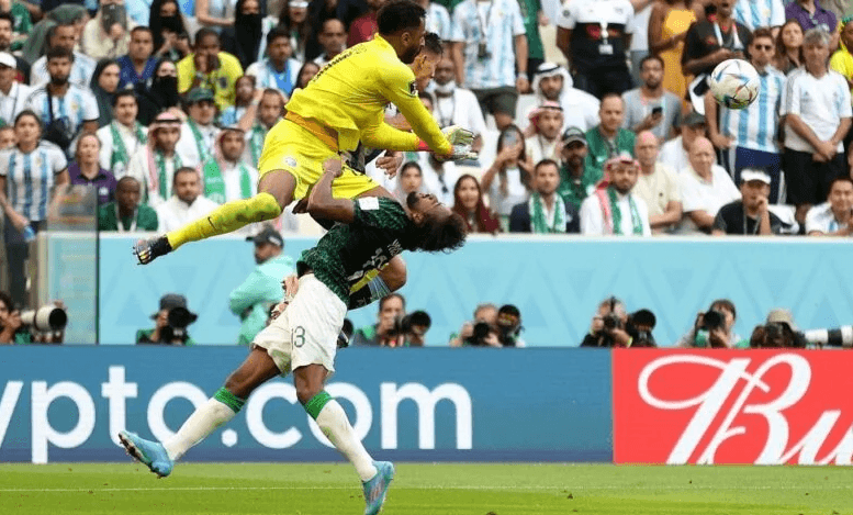 إصابة ياسر الشهراني بكسر في الفك خلال مونديال قطر 2022