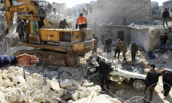 انهيار مبنى يودي بحياة 16شخصاً من بينهم أطفال