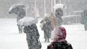 نشرة إنذارية.. أمطار قوية وثلوج بعدد من المناطق المغربية