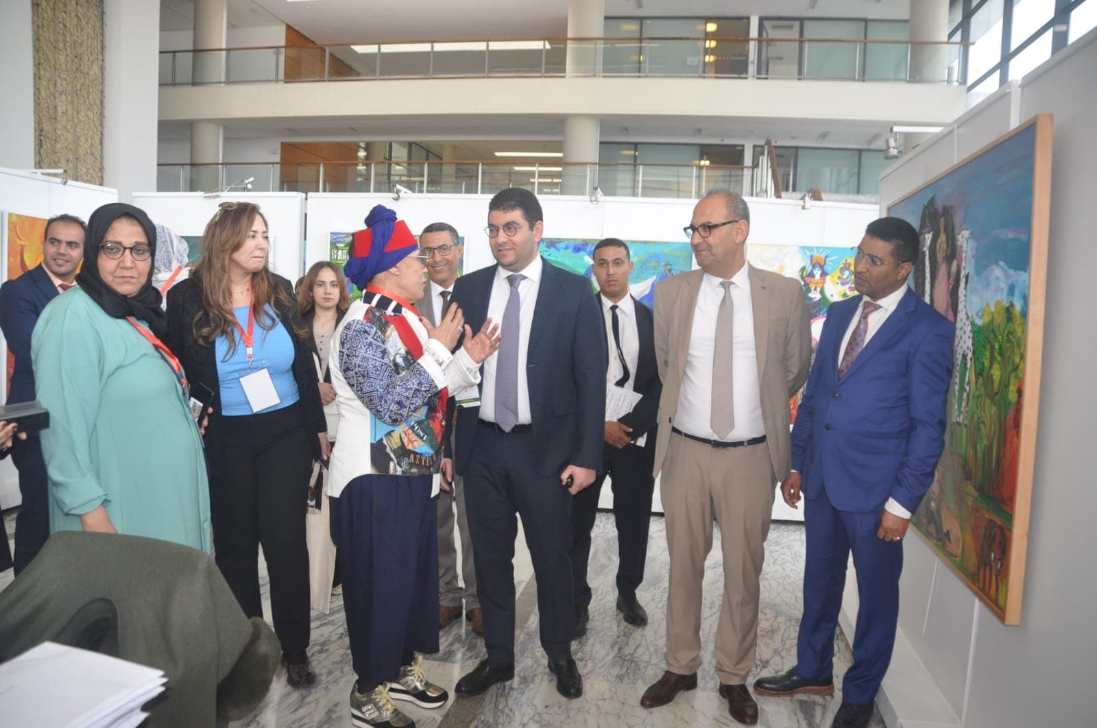 من الظل الى النور .. معرض فردي للأديبة والفنانة التشكيلية لبابة لعلج بالمكتبة الوطنية بالرباط (صور)
