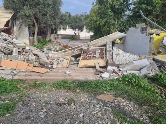 برشيد .. السلطات تهدم بنايات عشوائية بضواحي المدينة