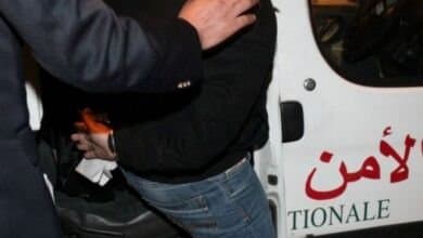 اكادير..توقيف شخص وبحوزته 1170 قرصا طبيا مخدرا وصفيحة من مخدر الشيرا