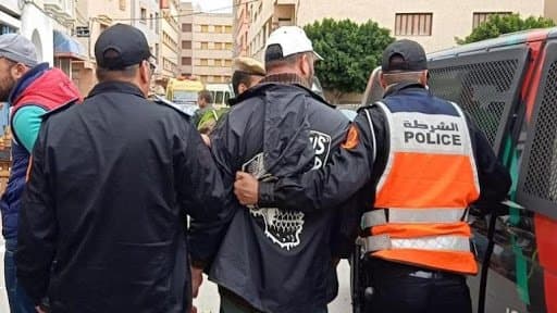 توقيف 21 شخصًا في مكناس بتهمة الزطاطة والتهديد ضد الأشخاص والممتلكات