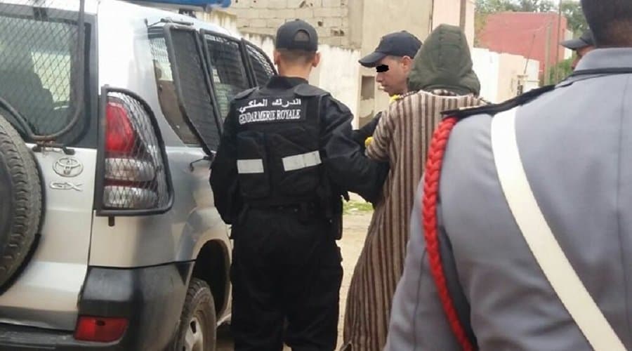 توقيف شخص مشتبها به في سبب في حمل ابنته بعد اغتصابها