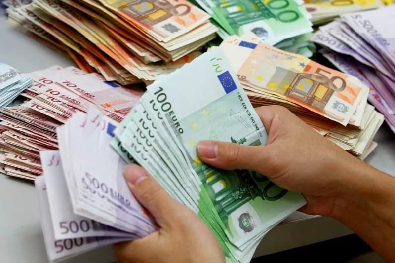 ضرائب تستهدف "أرباح التضخم" بإسبانيا