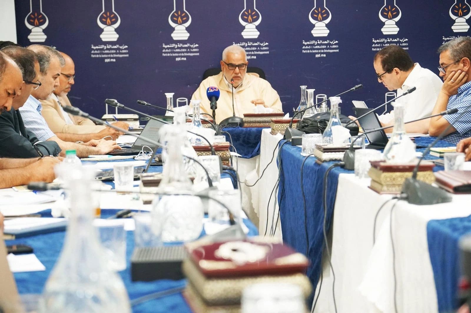 حزب العدالة والتنمية يدعو الحكومة الى صرف دعم مالي للأسر الفقيرة والهشة