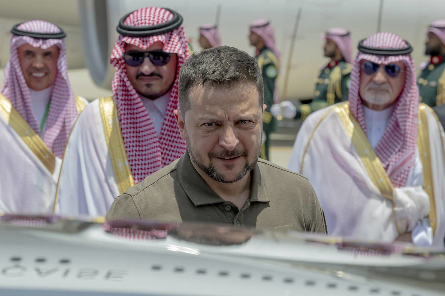 زيلينسكي أمام القمة العربية: نثمن الوساطة السعودية للإفراج عن الأسرى