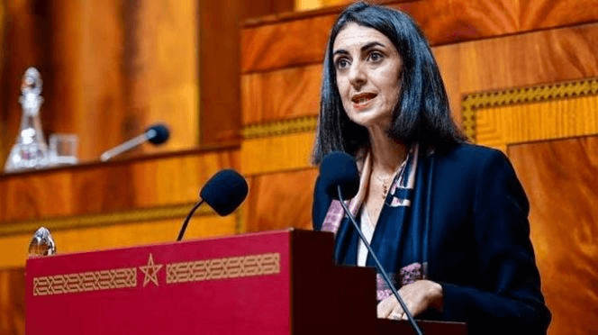 وزيرة الاقتصاد والمالية تؤكد انفتاح الوزارة على الحوار البناء مع الشركاء الاجتماعيين.