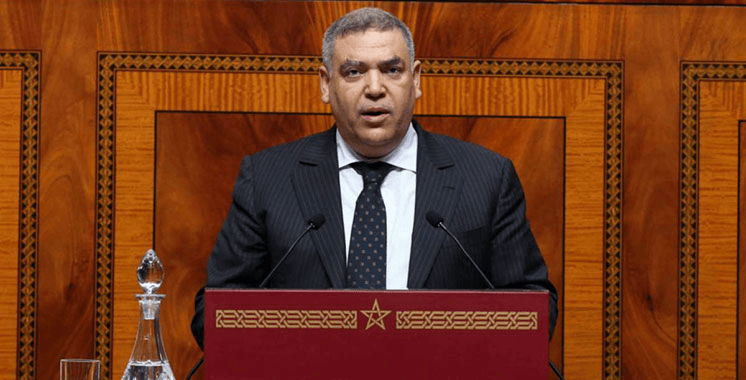 لفتیت يدعو لإلغاء رسوم الدفع عبر الإنترنت لفواتیر المیاه والكھرباء