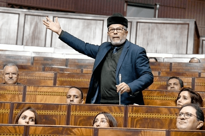 فضيحة تبديد الأموال العامة بالقصر الكبير: إفراج مؤقت عن محمد السيمو و12 متهماً