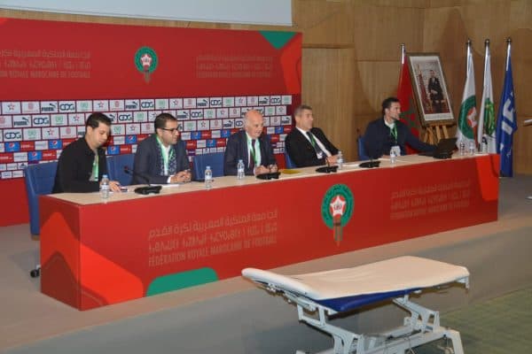 جامعة الكرة تنظم المناظرة الأولى لطب كرة القدم.