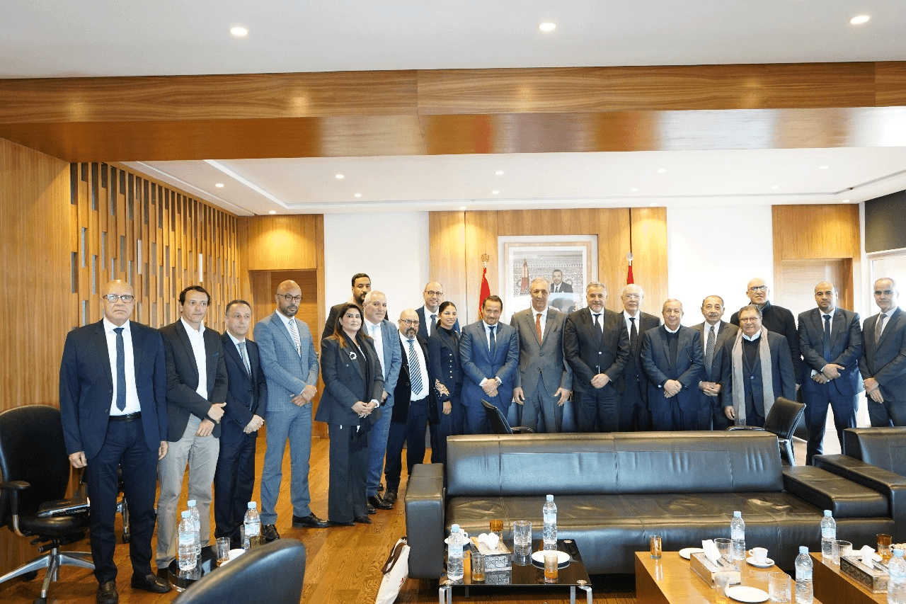  مراكش : الوالي فريد شوراق يستقبل أعضاء المجلس الجهوي للسياحة.     