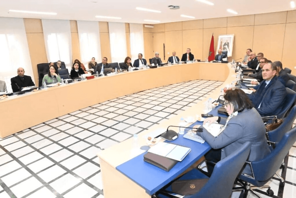 عبد اللطيف ميراوي يترأس أشغال اجتماع المجلس الإداري للمكتب الوطني للأعمال الجامعية. 
