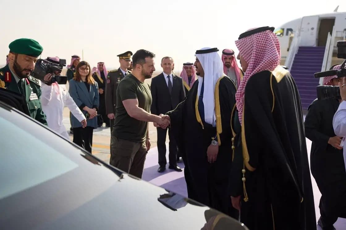 زيارة رئيس أوكرانيا إلى الرياض: بحث تعزيز العلاقات .