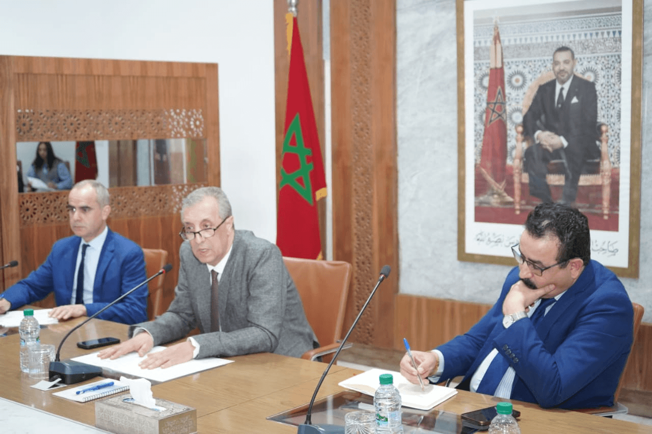 مراكش : الوالي فريد شوراق يتوعد مسؤولي برامج إعادة الإسكان والبناء