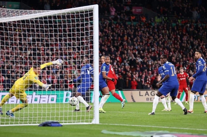 ليفربول يفوز بكأس "رابطة اللاعبين المحترفين"