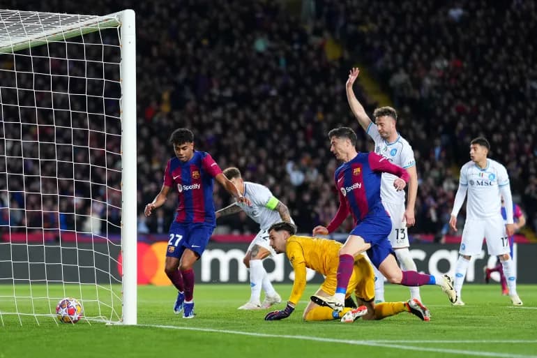برشلونة يهزم نابولي ويبلغ ربع نهائي أبطال أوروبا لأوّل مرة منذ 2020
