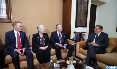 المغرب_أمريكا .. تقوية العلاقات الإستراتيجية بين البلدين موضوع نقاش وزير الحكومة والوفد الأمريكي