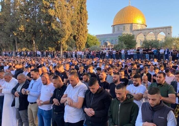 إقبال 125 ألف مصل فلسطيني على المسجد الأقصى في الجمعة الثالثة من شهر رمضان