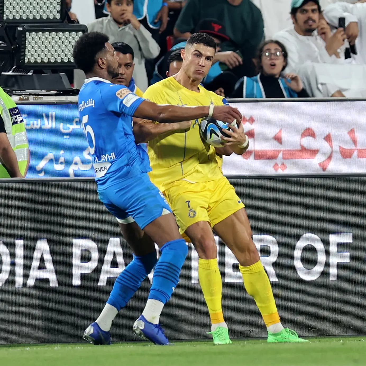 مدرب النصر: طرد رونالدو أمام الهلال كان "مسرحية" بطلها لاعب الهلال البليهي