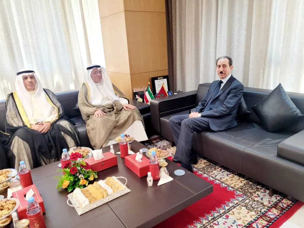 تعزيز التعاون القضائي والقانوني: السيد الداكي يجري مباحثات مع رئيس المجلس الأعلى للقضاء الكويتي