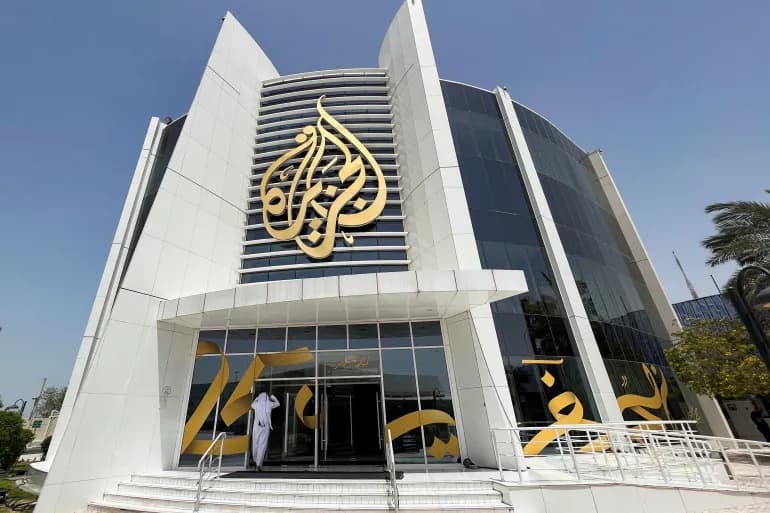الجزيرة: إغلاق إسرائيل مكاتبنا خطوة ممعنة في التضليل والافتراء