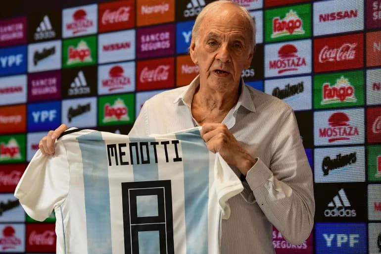 وفاة مينوتي مدرب منتخب الأرجنتين الفائز بمونديال 1978