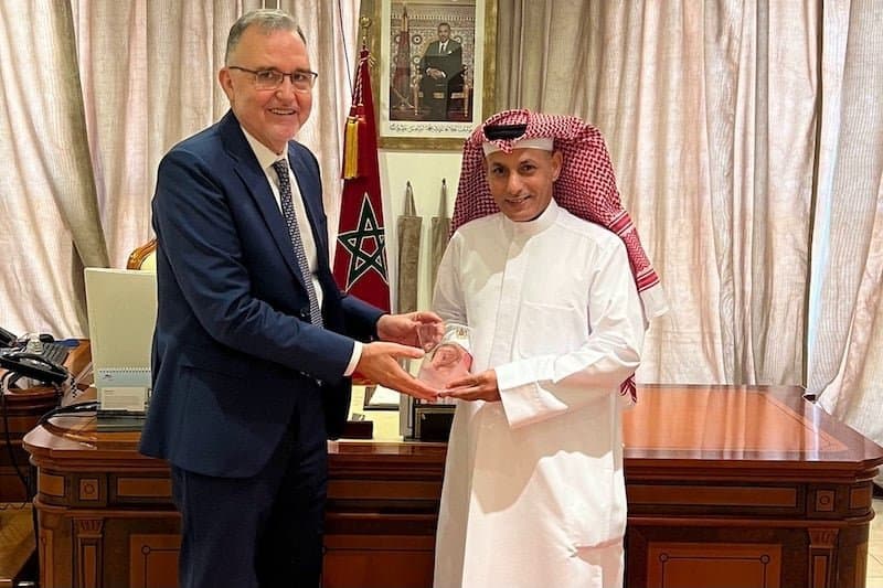 بنخيي يلتقي قنصل البحرين في العيون