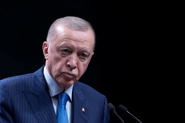 أردوغان يتهم الغرب بدعم خطط إسرائيل لتوسيع الحرب بالمنطقة