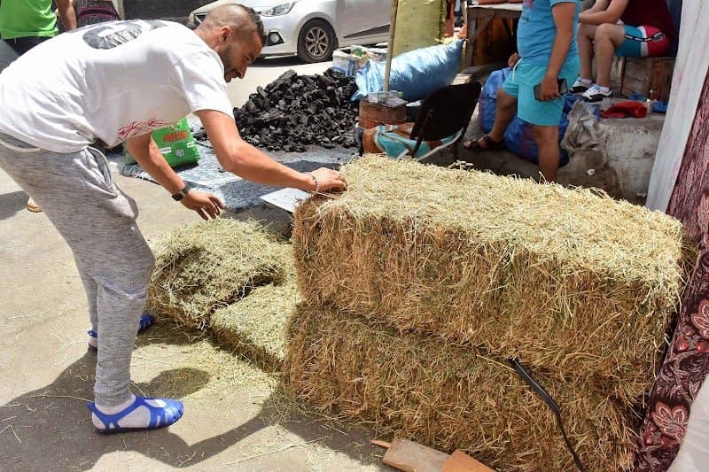 "المهن الموسمية" في عيد الأضحى تطلق توقّعات برواج 4 مليارات درهم