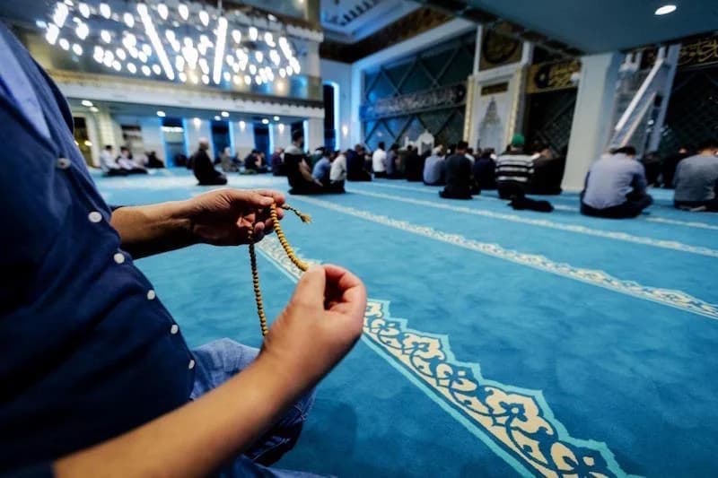 مجلة تهتم بالدراسات الإسلامية والعربية