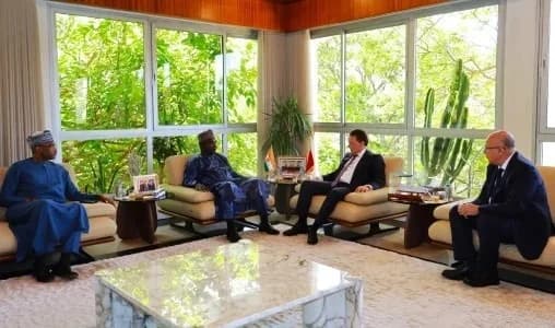 مباحثات بين المغرب والنيجر لتعزيز التعاون الثنائي في مجال النقل واللوجستيك