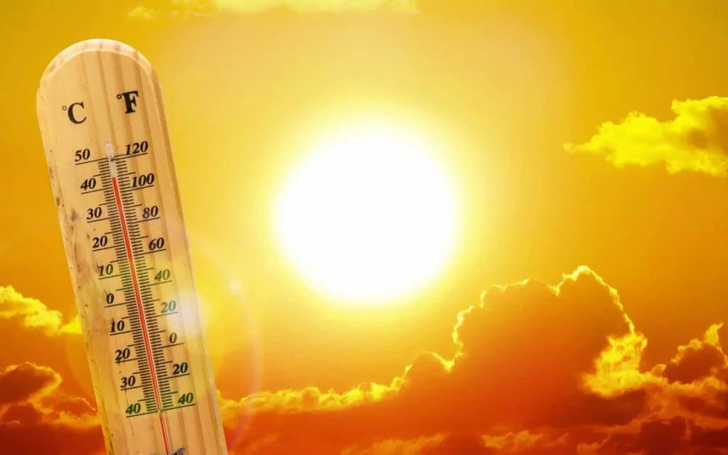 نشرة إنذارية: موجة حر مرتقبة من الثلاثاء إلى يوم الجمعة في عدة مناطق المملكة