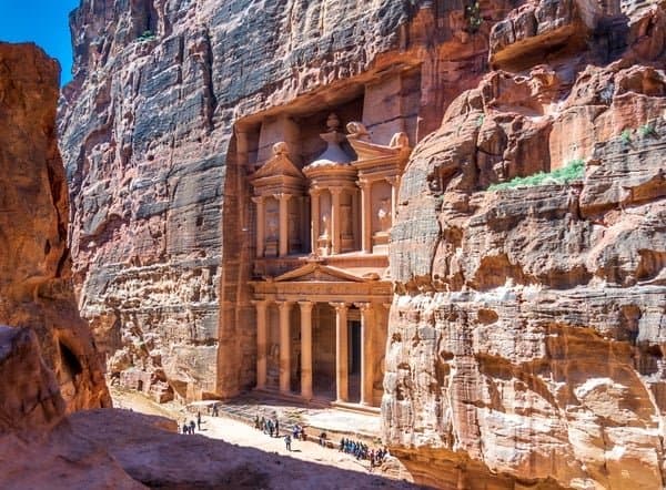 الأردن: مزيج ساحر من التاريخ والطبيعة يجذب السياح من حول العالم