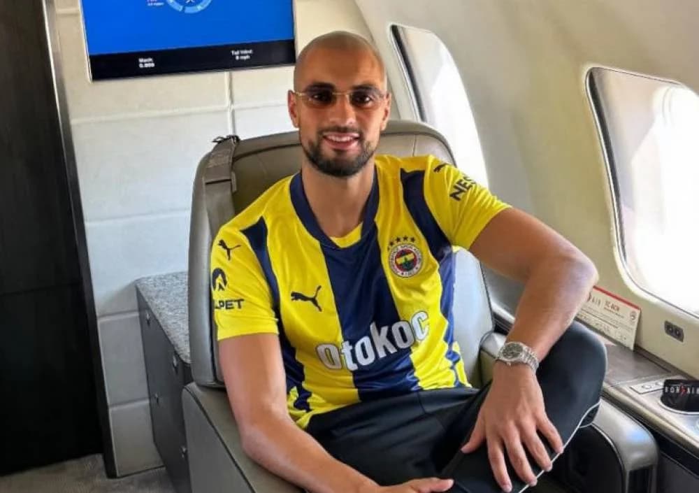 سفيان أمرابط ينضم إلى فنربخشة التركي على سبيل الإعارة من فيورنتينا