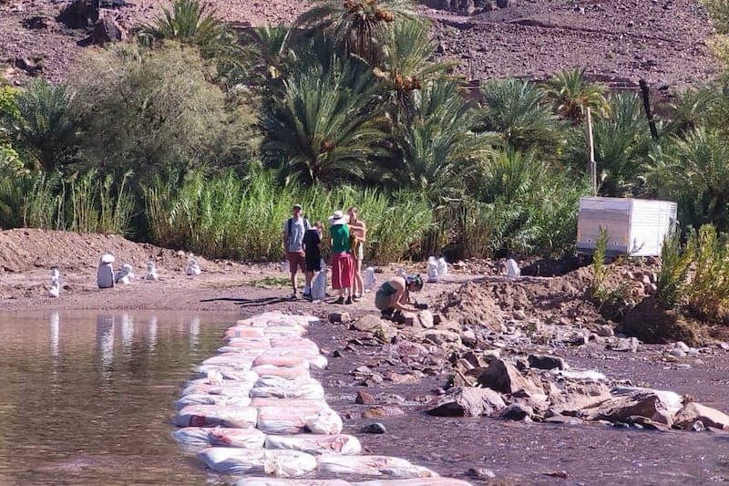 التساقطات المطرية تنعش آمال السياحة بقصر أيت بن حدو وواحة فينت
