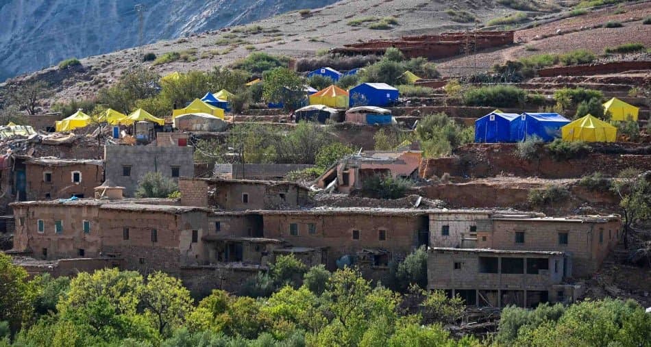 تعديل قانون البناء المضاد للزلازل وتشكيل لجنة للمباني الطينية
