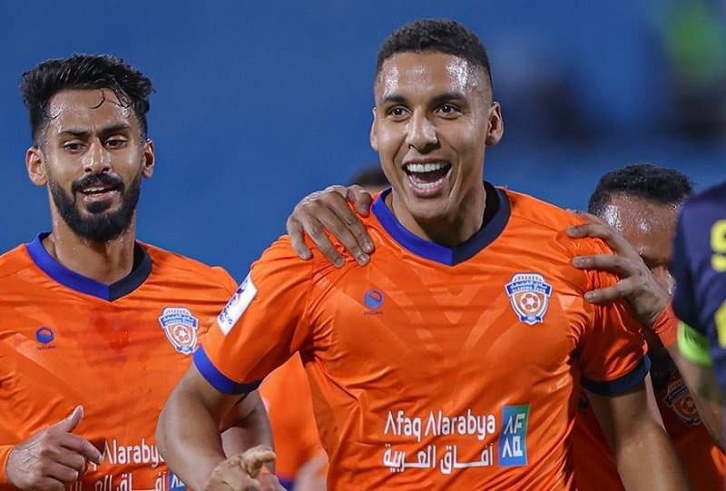 عبد الحميد صابيري يكشف أسباب مغادرته الفيحاء السعودي