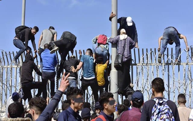 "الحريك الجماعي" يدين 52 شخصا بتطوان