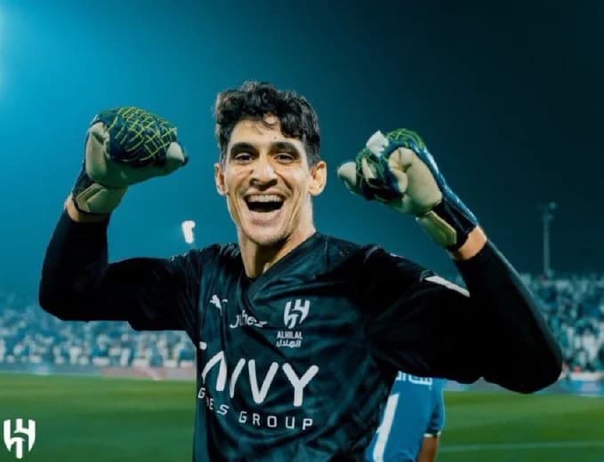 جاهزية ياسين بونو تعزز آمال الهلال في كلاسيكو الدوري السعودي