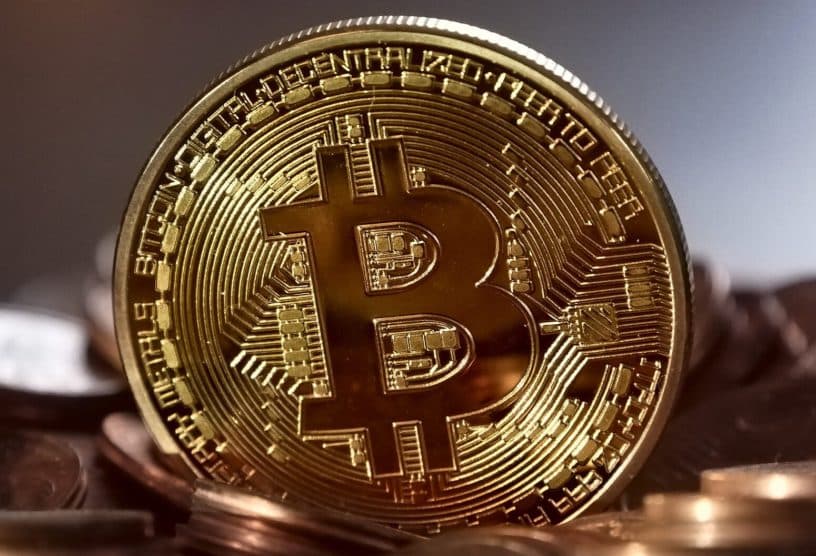 ارتفاع البيتكوين والدولار مع اقتراب الانتخابات الأميركية