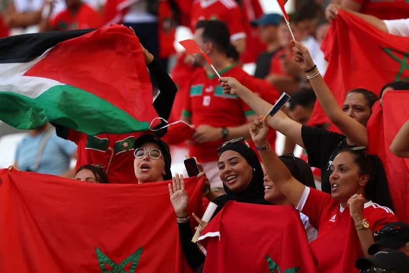حملة "لا للنساء في المدرجات".. حقوقيات ينتقدن مصادرة ولوج المغربيات للملاعب