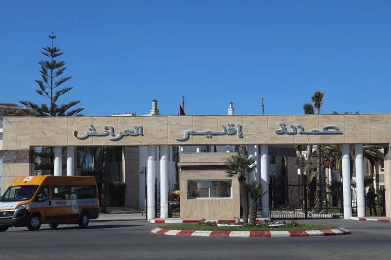 سجال "تضارب مصالح" بالقصر الكبير