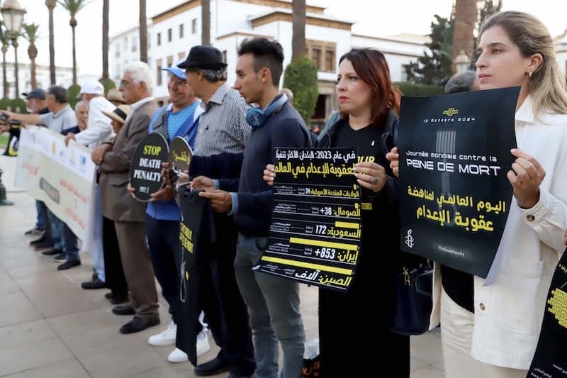 "وقفة رمزية" أمام البرلمان تطالب بالإلغاء الفوري لعقوبة الإعدام في المغرب