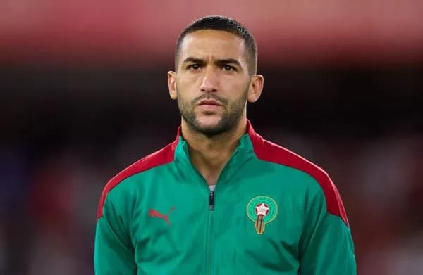 حكيم زياش يحذف صور المنتخب من إنستغرام